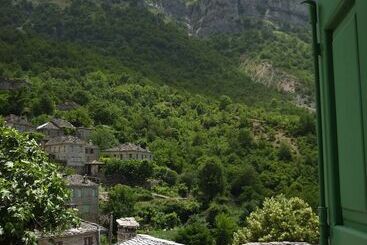 پانسیون Guesthouse Iro