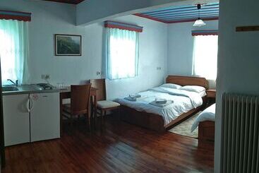 پانسیون Guesthouse Iro
