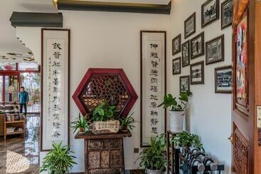 Siqi Inn