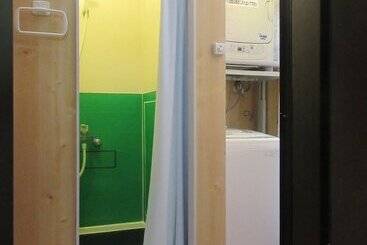 Guest House In Amami Ryoufuu   Hostel