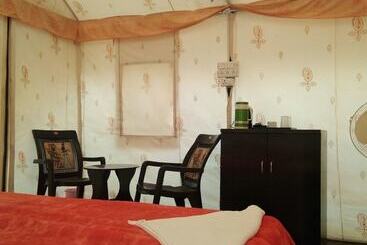 هتل Hiriz Gorewali Resort