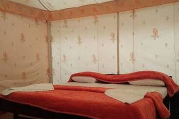 هتل Hiriz Gorewali Resort
