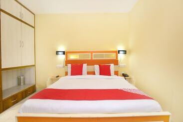 هتل Indiano By Oyo Rooms