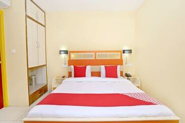 هتل Indiano By Oyo Rooms