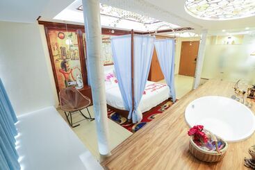 L Theme Hotel Foshan