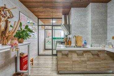 پانسیون Tengchong Two Suite Guesthouse