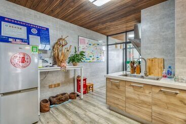 پانسیون Tengchong Two Suite Guesthouse