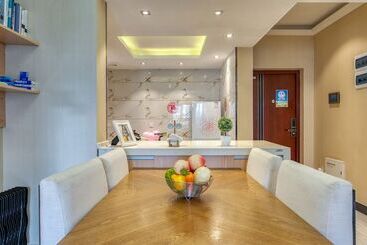 پانسیون Tengchong Two Suite Guesthouse