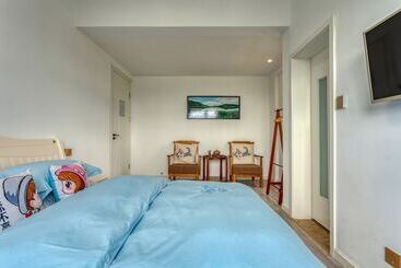 پانسیون Tengchong Two Suite Guesthouse