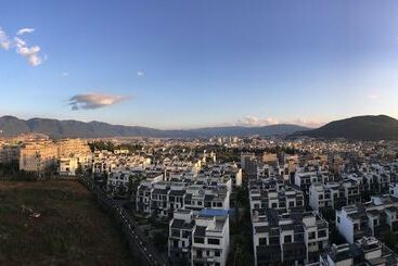 پانسیون Tengchong Two Suite Guesthouse