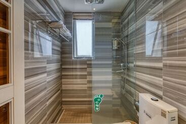 پانسیون Tengchong Two Suite Guesthouse