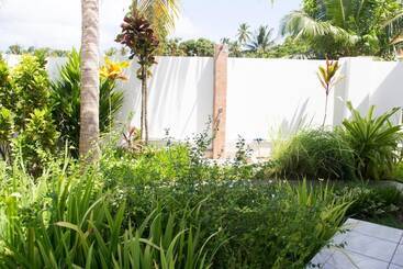 پانسیون Villa Caballero Luxury Chalets