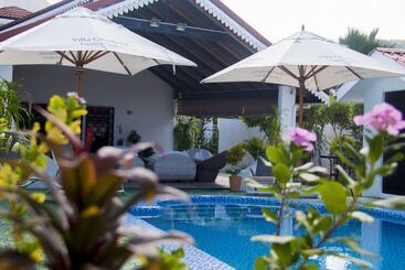 پانسیون Villa Caballero Luxury Chalets