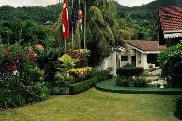 پانسیون Villa Caballero Luxury Chalets