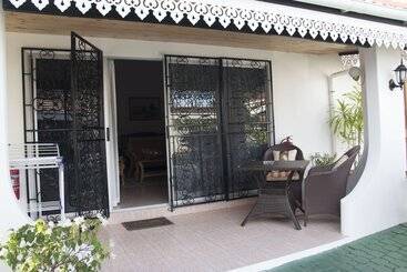 پانسیون Villa Caballero Luxury Chalets