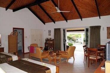 پانسیون Villa Caballero Luxury Chalets