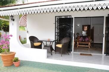 پانسیون Villa Caballero Luxury Chalets
