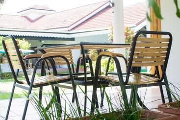 پانسیون Villa Caballero Luxury Chalets
