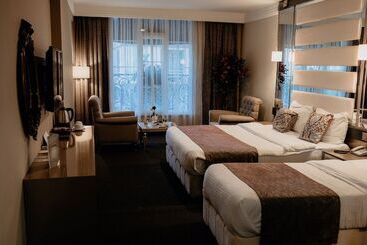 Reform Otel