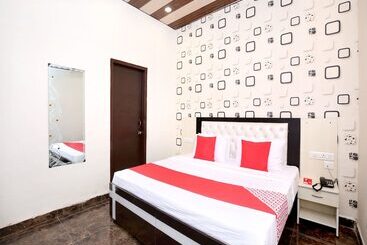The Sitara Hotel By Oyo Rooms