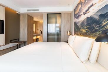 Atour Hotel Xiamen Jimei University