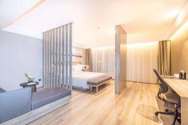 Atour Hotel Qingdao Airport Chengyang Wanxianghui