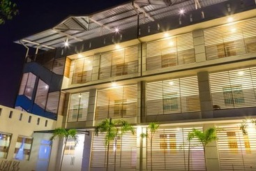 هتل Crown Plaza Katunayake