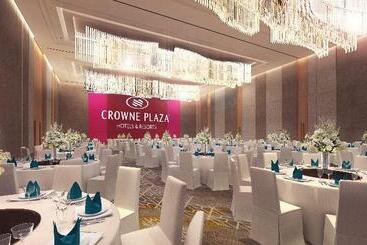 هتل Crowne Plaza Huzhou By Ihg