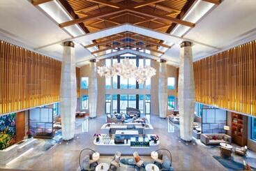 هتل Crowne Plaza Huzhou By Ihg