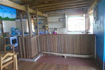 هتل Emeraude Lodge