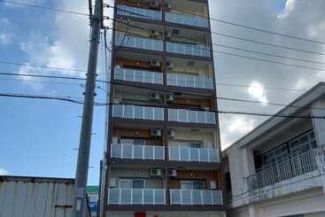 هتل Mr.kinjo Golden Cats
