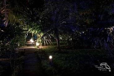 هتل Tropical Garden
