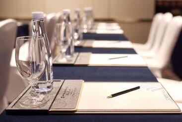 هتل Wyndham Grand Plaza Royale Powerlong Fuyang
