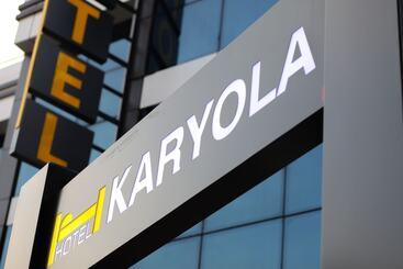 Karyola Otel   Caters To Men