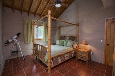 پانسیون Springwater Resorts