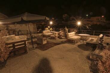酒店 Harkasos Cave