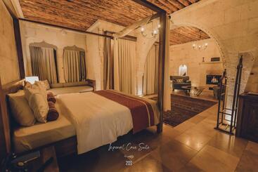 هتل Nino Cave Suites