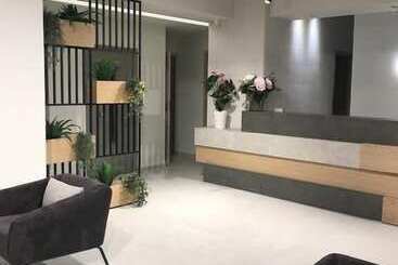 The City Hotel & Suites