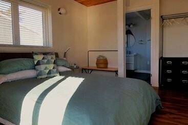 The Fourth Lock Bed & Breakfast