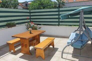 Apartments Adel   70 M From Beach
