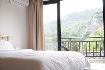 تختخواب و صبحانه Seem Mountain Hotel Yan Dang