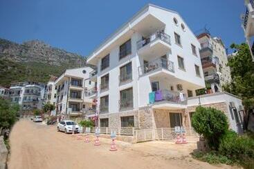 Cedrus Suites