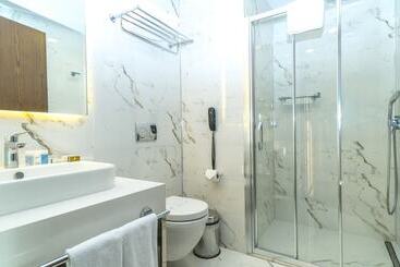 Acroter Hotel & Spa