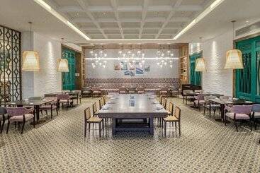 هتل Crowne Plaza Beihai Silver Beach, An Ihg