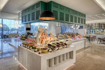 هتل Crowne Plaza Beihai Silver Beach, An Ihg