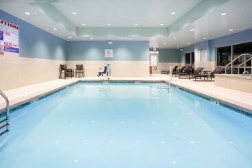 فندق Holiday Inn Express & Suites   Ely, An Ihg