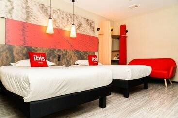 هتل Ibis Hefei Pedestrian Street