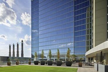 هتل Loews Kansas City
