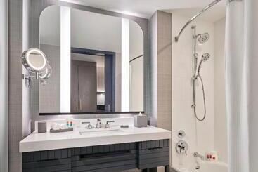 هتل Loews Kansas City