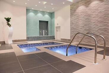 هتل Marriott Executive Apartments Madinah